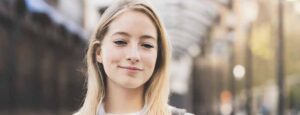 Dollarstore cellofanpåsar: Prisvärda och klara för gåvor eller förvaring.